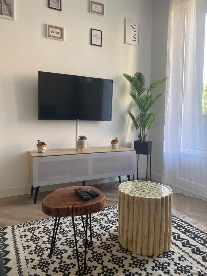 Les Rives Saint Symphorien, Appartements Meubles Longeville-les-Metz Zewnętrze zdjęcie