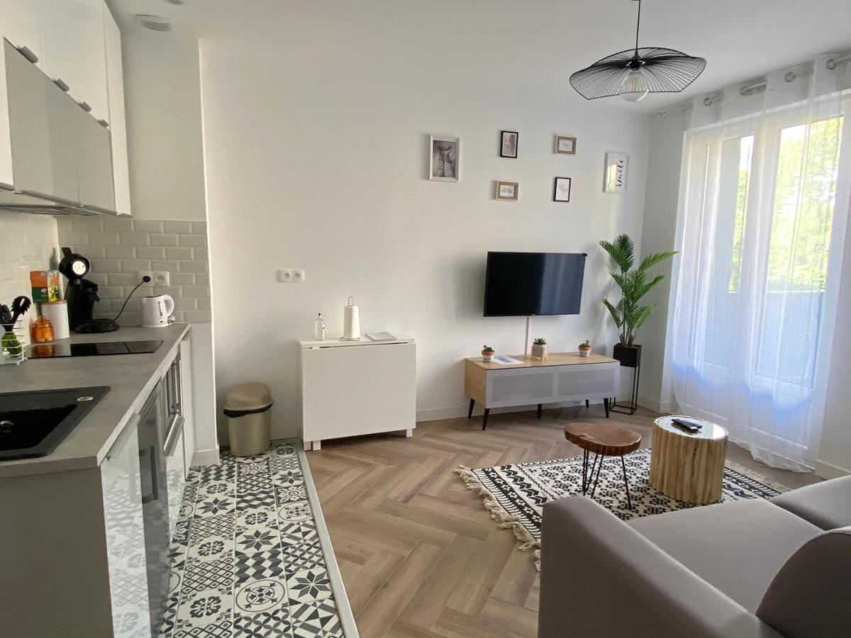 Les Rives Saint Symphorien, Appartements Meubles Longeville-les-Metz Zewnętrze zdjęcie