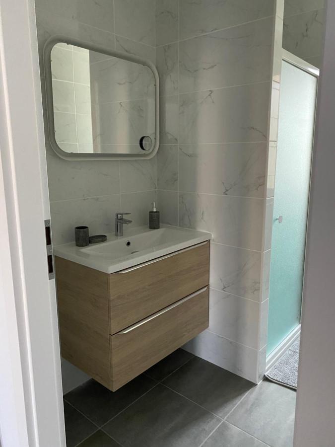 Les Rives Saint Symphorien, Appartements Meubles Longeville-les-Metz Zewnętrze zdjęcie
